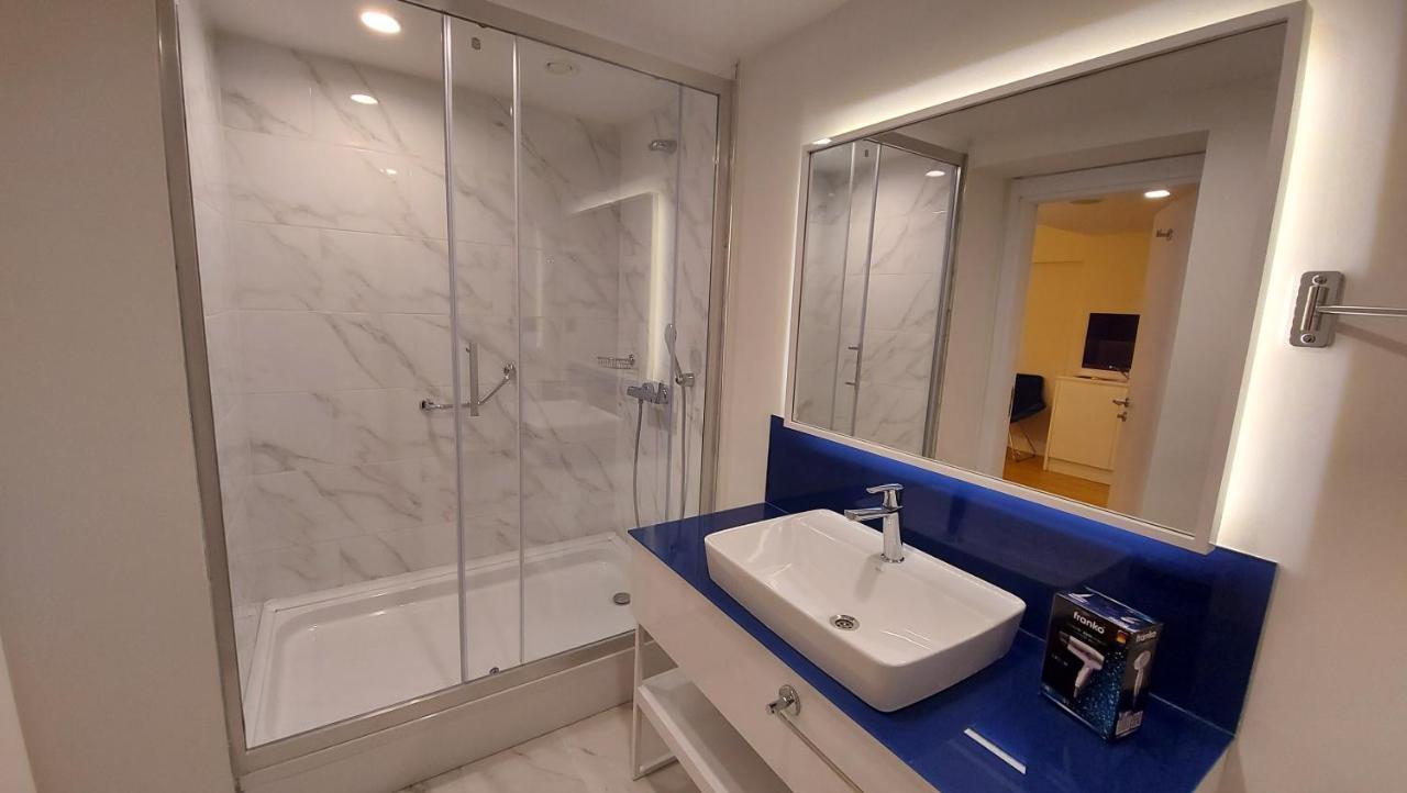 Orbi City Relax Батуми Екстериор снимка